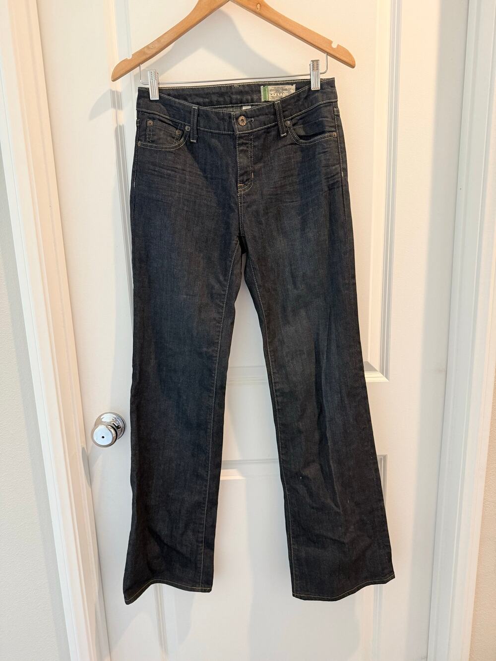 Vintage GAP Essential 2007 Dark Straight Leg Low rise Jeans Made in Canada